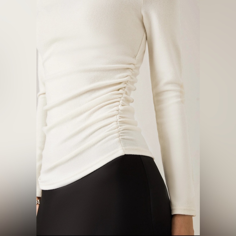 NWT. OGL Thermal Ruched Sides Tuckable Mockneck. TopOff White. Size Small. - Picture 2 of 7